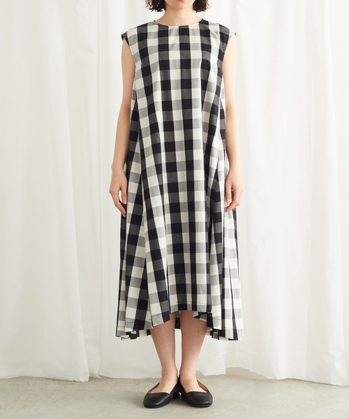 Lene（レネ）の「カポックギンガム ノースリーブワンピース（ワンピース・レディース・ブラック/ブルー・FREE）」の9枚目の写真