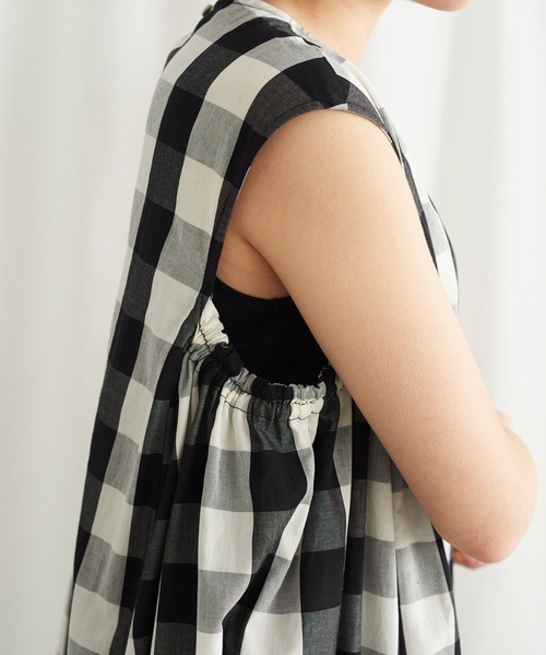 Lene（レネ）の「カポックギンガム ノースリーブワンピース（ワンピース・レディース・ブラック/ブルー・FREE）」の13枚目の写真
