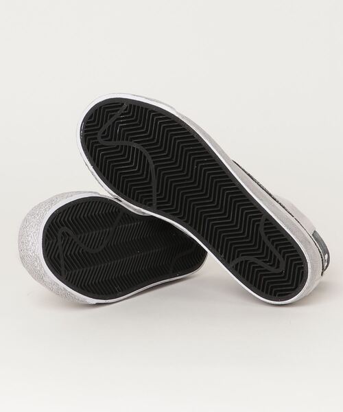 NIKE SB(ナイキエスビー)の「NIKE SB/ナイキ SB エスビー ブレーザーミッド プレミアム スケボー スケシュー DA1839-002(スニーカー・メンズ・グレー系その他・23.5cm/24.5cm/26.5cm/27.5cm/28.5cm/24.0cm/26.0cm/27.0cm/28.0cm/29.0cm)」の3枚目の写真