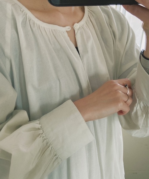 niko and...（ニコアンド）の「2WAYタックワンピース【インスタグラマーコラボ】（ワンピース・レディース・ブラック/オフホワイト/イエロー・FREE）」の4枚目の写真