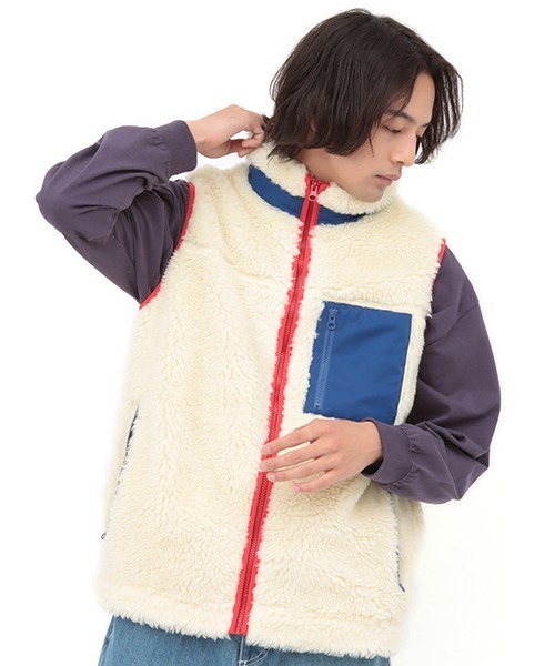 チチカカ（チチカカ）の「シャギーボア配色ベスト 【ユニセックス】（ベスト・メンズ・ブラック/オフホワイト・MEDIUM/LARGE）」の11枚目の写真