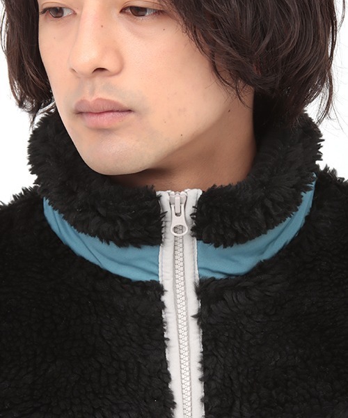 チチカカ（チチカカ）の「シャギーボア配色ベスト 【ユニセックス】（ベスト・メンズ・ブラック/オフホワイト・MEDIUM/LARGE）」の16枚目の写真