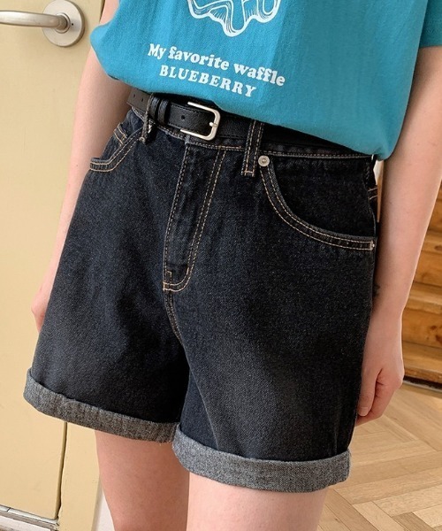 muahmuah(ムーアムーア)の「『muah muah/ムーアムーア』BASIC ROLL-UP DENIM HALF PANTS/ベーシック ロールアップ ショートデニムパンツ(デニムパンツ・レディース・ブラック/ブルー/ライトブルー・S/M)」の7枚目の写真