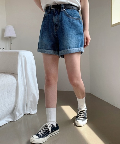 muahmuah(ムーアムーア)の「『muah muah/ムーアムーア』BASIC ROLL-UP DENIM HALF PANTS/ベーシック ロールアップ ショートデニムパンツ(デニムパンツ・レディース・ブラック/ブルー/ライトブルー・S/M)」の22枚目の写真