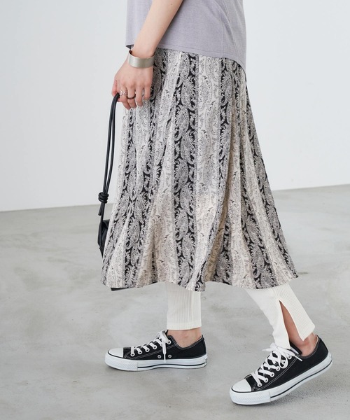 Chaco closet（チャコ クローゼット）の「シンプルコットンリブスリット入りレギンス（レギンス/スパッツ・レディース・ブラック/グレー/オフホワイト・FREE）」の4枚目の写真