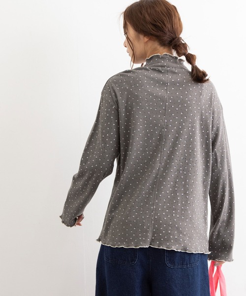 POU DOU DOU(プードゥドゥ)の「小花柄フライスタートルトップス(Tシャツ/カットソー・レディース・アイボリー/ダークグレー・3)」の14枚目の写真