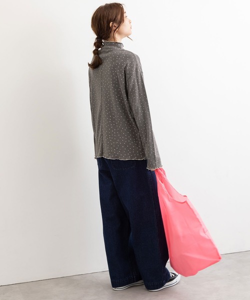 POU DOU DOU(プードゥドゥ)の「小花柄フライスタートルトップス(Tシャツ/カットソー・レディース・アイボリー/ダークグレー・3)」の18枚目の写真