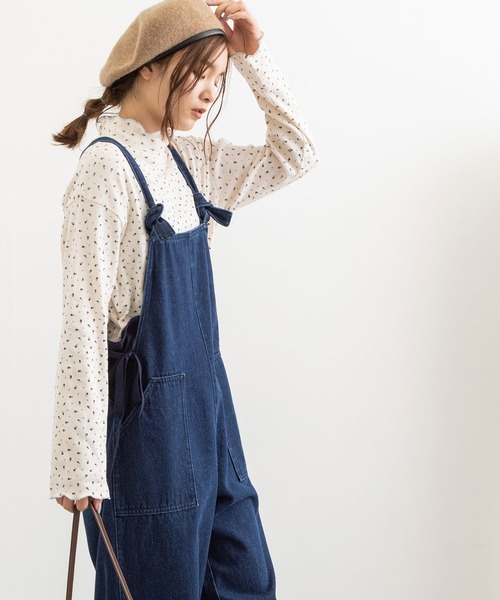 POU DOU DOU(プードゥドゥ)の「小花柄フライスタートルトップス(Tシャツ/カットソー・レディース・アイボリー/ダークグレー・3)」の16枚目の写真