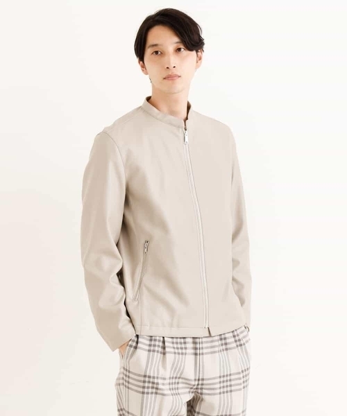 a.v.v(アーヴェヴェ)の「【洗濯機で洗える】フェイクレザーショートブルゾン(ライダースジャケット・メンズ・ライトグレー/ブラック・46/48)」の11枚目の写真