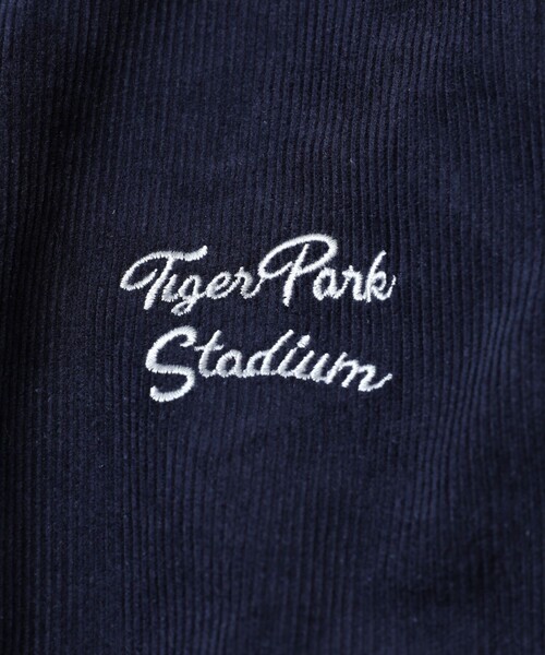 FREAK'S STORE（フリークスストア）の「WEB限定 ビッグシルエット バック刺繍 コーデュロイショートブルゾン/チェーン刺繍（ブルゾン・メンズ・ブラック/ネイビー/ブラウン/オリーブ・SMALL/MEDIUM/LARGE）」の5枚目の写真