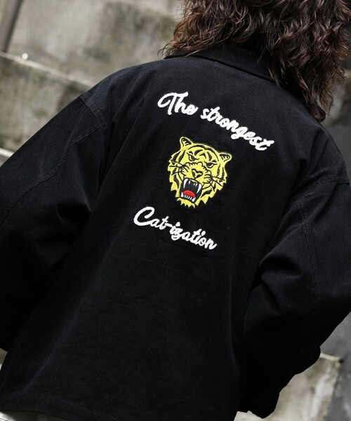 FREAK'S STORE（フリークスストア）の「WEB限定 ビッグシルエット バック刺繍 コーデュロイショートブルゾン/チェーン刺繍（ブルゾン・メンズ・ブラック/ネイビー/ブラウン/オリーブ・SMALL/MEDIUM/LARGE）」の14枚目の写真