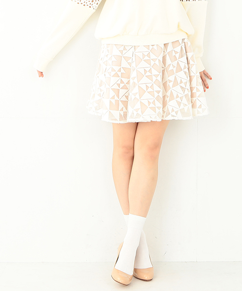 CAROLINA GLASER(カロリナ グレイサー)の「CAROLINA GLASER / スケルトン フレアースカート(スカート・レディース・ホワイト/ブラック・ONE SIZE)」の19枚目の写真