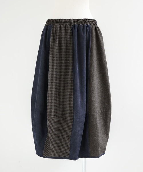 osharewalker(オシャレウォーカー)の「『異素材配色コクーンスカート』(スカート・レディース・レッド/ネイビー・FREE)」の21枚目の写真