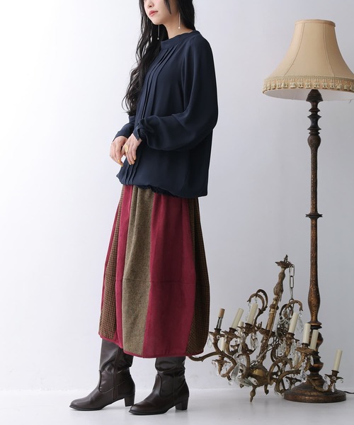 osharewalker(オシャレウォーカー)の「『異素材配色コクーンスカート』(スカート・レディース・レッド/ネイビー・FREE)」の6枚目の写真