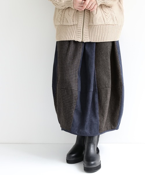 osharewalker(オシャレウォーカー)の「『異素材配色コクーンスカート』(スカート・レディース・レッド/ネイビー・FREE)」の8枚目の写真