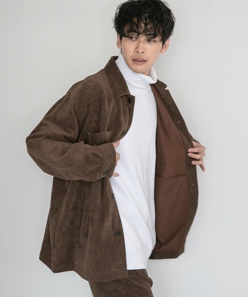 LOWRYS FARM(ローリーズファーム)の「ソフトコーデュロイシャツジャケット 255131(シャツ/ブラウス・メンズ・チャコールグレー/ダークブラウン/グリーン・MEDIUM/LARGE)」の3枚目の写真