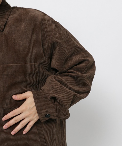 LOWRYS FARM(ローリーズファーム)の「ソフトコーデュロイシャツジャケット 255131(シャツ/ブラウス・メンズ・チャコールグレー/ダークブラウン/グリーン・MEDIUM/LARGE)」の14枚目の写真