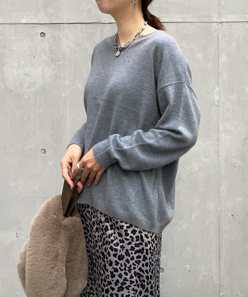 DouDou(ドゥドゥ)の「2WAYスキッパープルオーバー(ニット/セーター・レディース・ブラック/ベージュ/モカ/ブルー・FREE)」の4枚目の写真