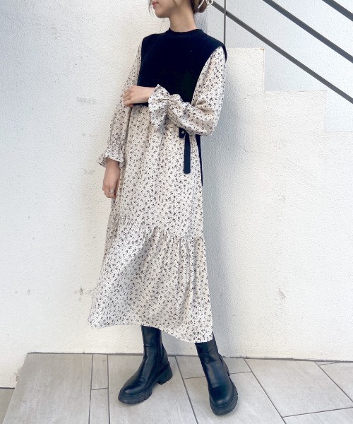 OLIVE des OLIVE（オリーブデオリーブ）の「ニットベスト付ワンピース（ワンピース・レディース・ブラック/ベージュ/ネイビー・FREE）」の6枚目の写真