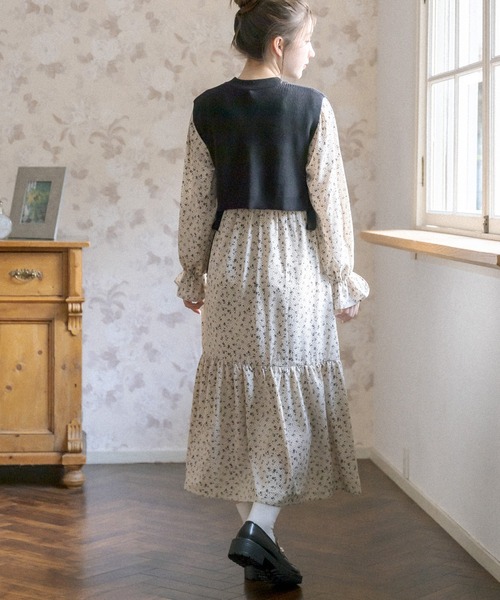 OLIVE des OLIVE（オリーブデオリーブ）の「ニットベスト付ワンピース（ワンピース・レディース・ブラック/ベージュ/ネイビー・FREE）」の21枚目の写真