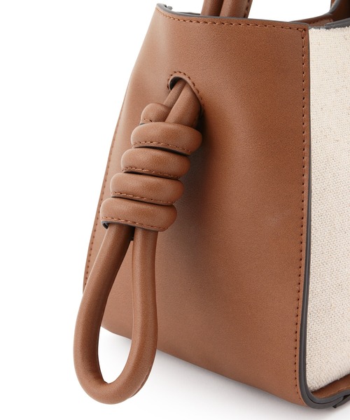 ADAM ET ROPE'（アダムエロペ）の「【一部直営店舗・WEB限定】むすびミニバッグ（ハンドバッグ・レディース・ブラック/オフホワイト/グレー系その他/キャメル・FREE）」の9枚目の写真