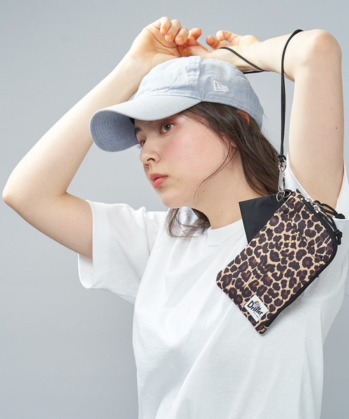 Drifter(ドリフター)の「MINIMAL W POUCH/ミニマルダブルポーチ(ポーチ・レディース・ブラック/ブルー/タン/レオパード/アニマル/ゼブラ/ホワイト系その他/ブルー系その他/ブルー系その他2/グリーン系その他/ブラック系その他2/オレンジ系その他/グリーン系カモフラージュ・FREE)」の11枚目の写真