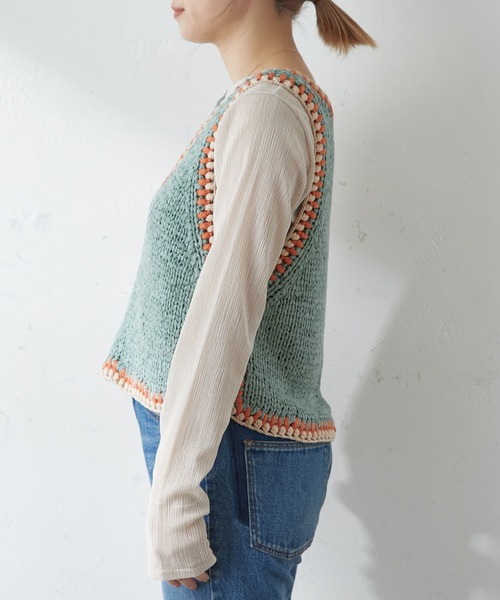 SHENERY(シーナリー)の「ハンドステッチニットベスト(ベスト・レディース・オフホワイト/ミント・FREE)」の9枚目の写真