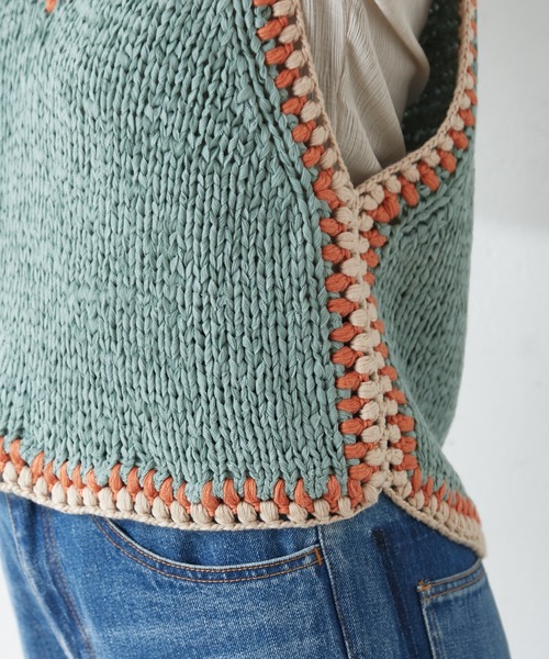 SHENERY(シーナリー)の「ハンドステッチニットベスト(ベスト・レディース・オフホワイト/ミント・FREE)」の13枚目の写真