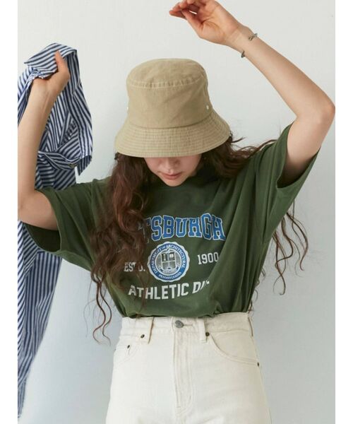 Ungrid(アングリッド)の「カレッジロゴビッグTee(Tシャツ/カットソー・レディース・チャコールグレー/ライトグレー/レッド/グリーン・FREE)」の4枚目の写真