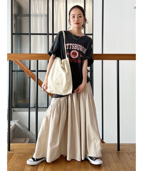 Ungrid(アングリッド)の「カレッジロゴビッグTee(Tシャツ/カットソー・レディース・チャコールグレー/ライトグレー/レッド/グリーン・FREE)」の7枚目の写真