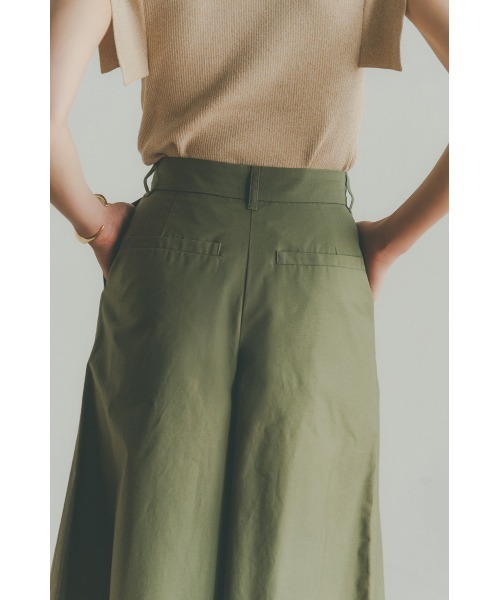 CLANE（クラネ）の「FLARE CHINOS PANTS（チノパンツ・レディース・ベージュ/カーキ系/ブラック・1/2/0）」の7枚目の写真