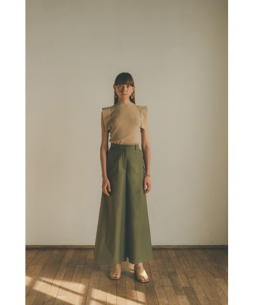 CLANE（クラネ）の「FLARE CHINOS PANTS（チノパンツ・レディース・ベージュ/カーキ系/ブラック・1/2/0）」の21枚目の写真