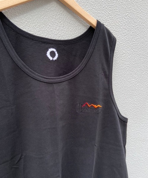 MANASTASH(マナスタッシュ)の「MANASTASH/マナスタッシュ MS Circle logo tanktop MSサークルロゴタンクトップ(タンクトップ・メンズ・ホワイト/ブラック・MEDIUM/LARGE)」の9枚目の写真