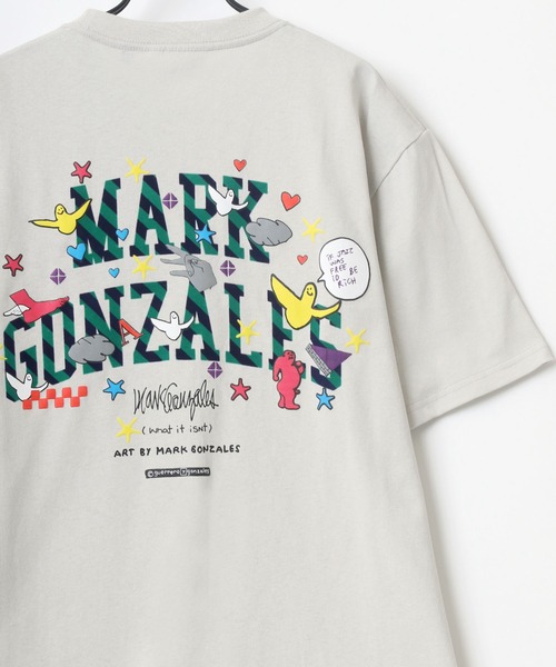 (What it isNt)ART BY MARKGONZALES(ワットイットイズント)の「(What it isNt) ART BY MARKGONZALES/(ワットイットイズント) アートバイマークゴンザレス ビッグシルエット バックプリント カレッジ グラフィック イラスト Tシャツ(Tシャツ/カットソー・メンズ・ホワイト/ライトグレー/ブラック・M/L/XL)」の3枚目の写真