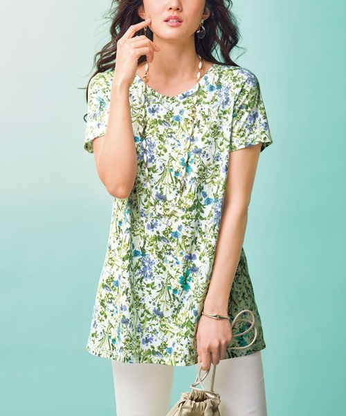 BELLUNA PLUS(ベルーナ)の「美人顔シルエットプリントプルオーバー(Tシャツ/カットソー・レディース・ブラック/ターコイズブルー/その他1/その他2/グリーン系その他・X-LARGE/MEDIUM/LARGE)」の10枚目の写真
