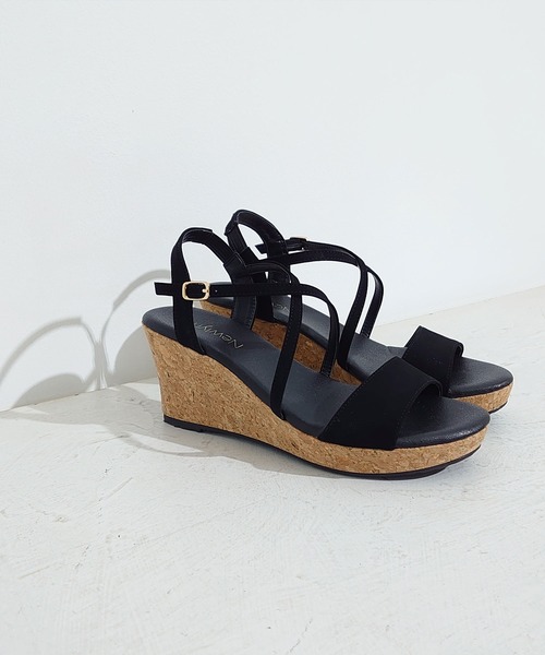 専用♡ドバイ購入 きらきらチャーム楽ちんサンダルプレゼント♡ 7.5cm走れる楽ちんストラップサンダル（サンダル）｜Newlyme（ニュー