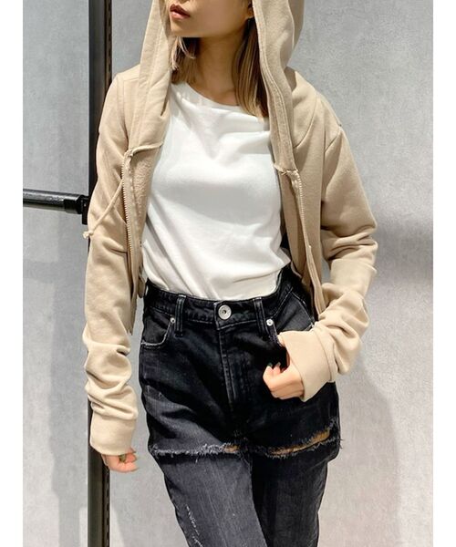 GYDA（ジェイダ）の「BASICショートパーカー（パーカー・レディース・ブラック/グレー/オフホワイト/ベージュ・FREE）」の9枚目の写真