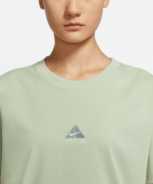 NIKE ACG(ナイキエィシージー)の「NIKE WOMENS ACG SS TEE LBR LUNGS / ナイキ ウィメンズ エーシージー Tシャツ 【SP】(Tシャツ/カットソー・レディース・ブラック/グリーン・S/L/M)」の4枚目の写真