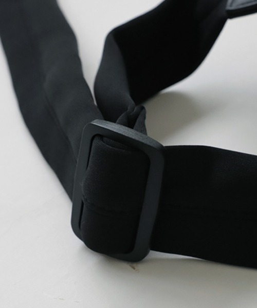 antiqua（アンティカ）の「ウェットスーツ素材マシュマロバッグ（ショルダーバッグ・レディース・ブラック・FREE）」の13枚目の写真