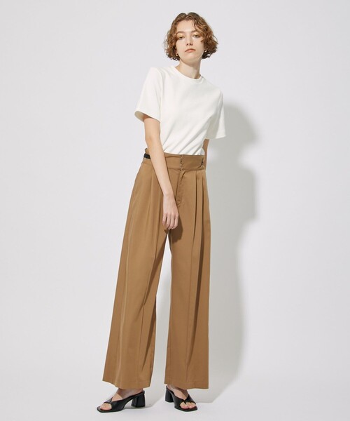CITY TOKYO（シティトウキョウ）の「サイドバックルツータックパンツ（その他パンツ・レディース・ブラック/キャメル・2/1）」の21枚目の写真