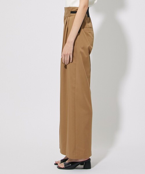 CITY TOKYO（シティトウキョウ）の「サイドバックルツータックパンツ（その他パンツ・レディース・ブラック/キャメル・2/1）」の9枚目の写真