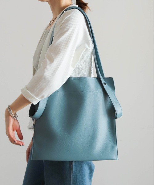 BEAUREビュレ ムーバルベルトトートBAG　メタリックシルバー　新品未使用 BEAUREビュレ☆ムーバルベルトトートBAG メタリックシルバー