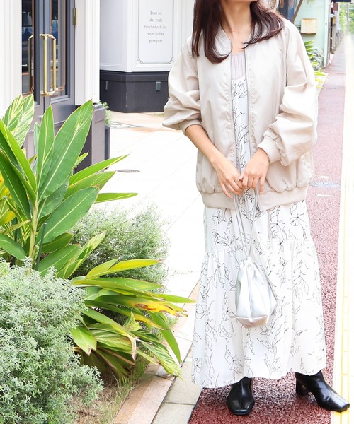 Social GIRL（ソーシャルガール）の「シャーリングMA-1ブルゾン（MA-1・レディース・ブラック/オフホワイト/カーキ・M/L）」の9枚目の写真