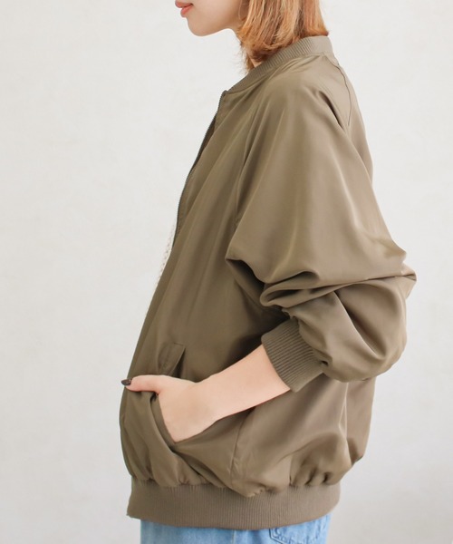 Social GIRL（ソーシャルガール）の「シャーリングMA-1ブルゾン（MA-1・レディース・ブラック/オフホワイト/カーキ・M/L）」の19枚目の写真