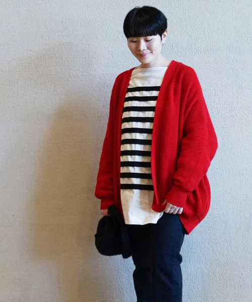 JOURNAL STANDARD LUXE（ジャーナルスタンダード　ラックス）の「COTTONアゼ Vネックカーディガン（ニット/セーター・レディース・ブラック/レッド・FREE）」の16枚目の写真