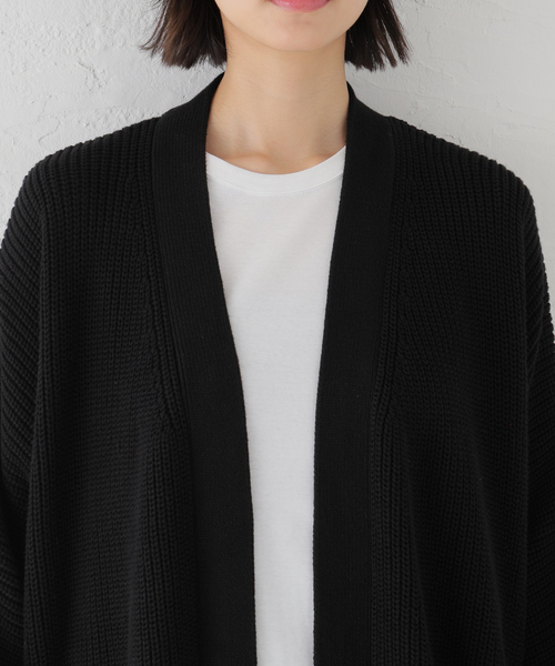 JOURNAL STANDARD LUXE（ジャーナルスタンダード　ラックス）の「COTTONアゼ Vネックカーディガン（ニット/セーター・レディース・ブラック/レッド・FREE）」の17枚目の写真