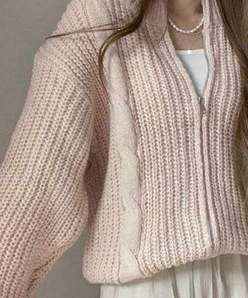 Chaco closet（チャコ クローゼット）の「畦ケーブル編みジップカーディガン（カーディガン/ボレロ・レディース・アイボリー/グレー/ピンク・FREE）」の9枚目の写真