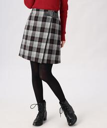 To b. by agnes b.（トゥービーバイアニエスベー）の「WT23 JUPE