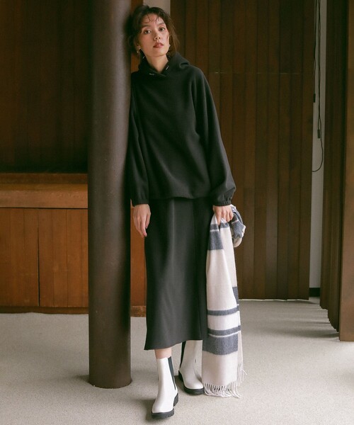 23区（ニジュウサンク）の「カシミヤ マフラー（マフラー・レディース・ライトグレー系1/スカイブルー系1/レッド系1・F）」の15枚目の写真