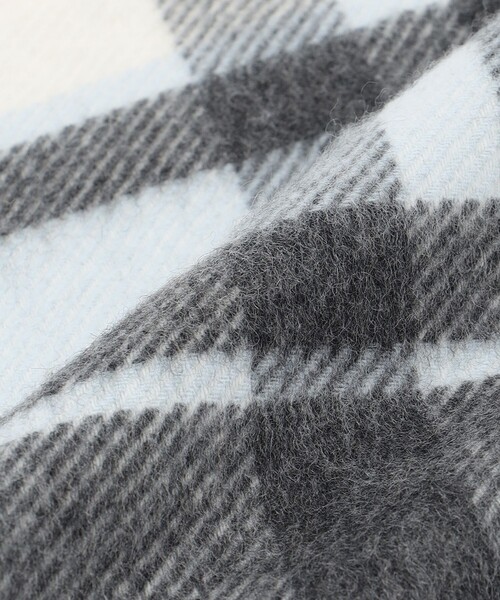 23区（ニジュウサンク）の「カシミヤ マフラー（マフラー・レディース・ライトグレー系1/スカイブルー系1/レッド系1・F）」の22枚目の写真